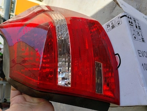 Stop BMW seria 1 facelift dreapta  - imagine 3