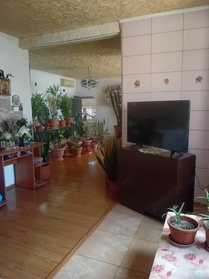 Casă de vânzare P+M cu garaj   Călărași - imagine 4