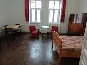 Apartament la casă în centru Beius  - imagine 3