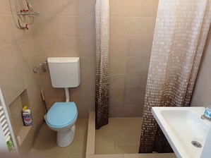 Apartament la casă în centru Beius  - imagine 8