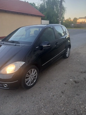 Mercedes A clas 160 CDI AN 2010 - imagine 4