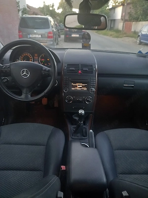 Mercedes A clas 160 CDI AN 2010 - imagine 6