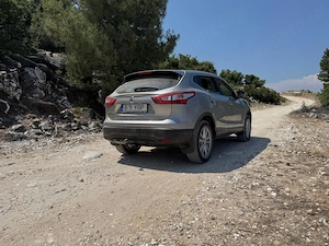  Nissan Qasqai 1.6 diesel 130cp 4x4 dublu clima foarte bine intretinuta revizii la zi merita vazuta - imagine 10