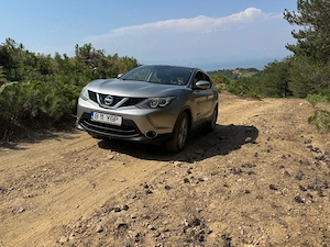  Nissan Qasqai 1.6 diesel 130cp 4x4 dublu clima foarte bine intretinuta revizii la zi merita vazuta - imagine 9