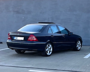 Mercedes-Benz c180 Kompressor Avantgarde 1.8 benzina 6+1 viteze 2004 - imagine 5