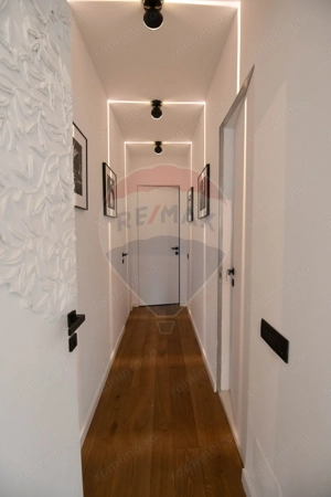 Penthouse cu 5 camere de vânzare Nusco City - imagine 16