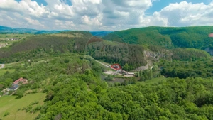 Pensiune cu 6 camere și restaurant de vânzare în Șuncuiuș - imagine 8