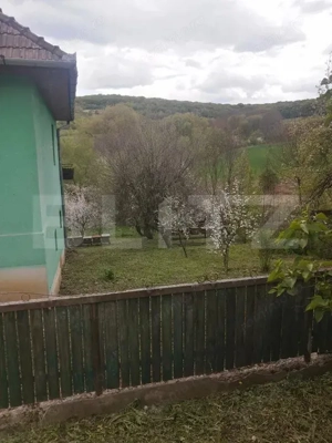 Casă de vânzare într-o oază de liniște - imagine 5