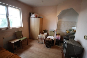 Proprietar vand garsoniera Zona Dambovita