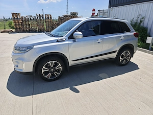 Vând Suzuki Vitara 1.4 Hybrid   2020   Spirit   26100 km   stare impecabilă - imagine 3