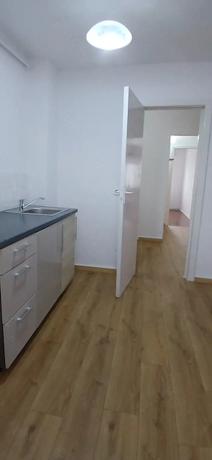 Apartament 3 camere decomandat centru Simeria - imagine 7