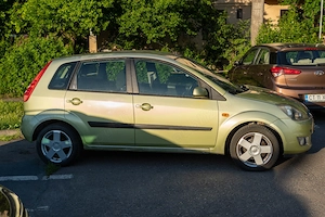 Ford Fiesta Ghia 1.4TDCI Ghia (2007) - imagine 2