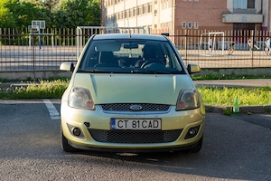 Ford Fiesta Ghia 1.4TDCI Ghia (2007) - imagine 3