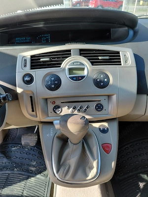 Scenic 2008 1.9 Cdi cutie automată 130CP consum 5.5% - imagine 6
