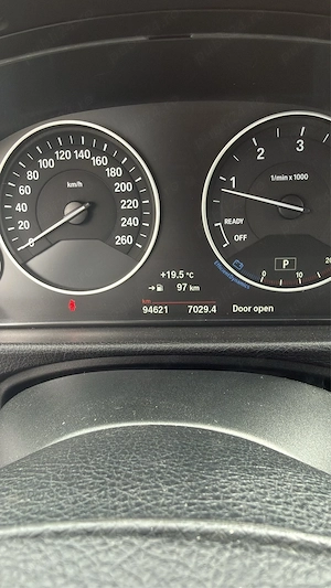 BMW 320 X drive - imagine 4