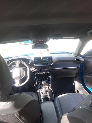 Peugeot modelul 2008 - imagine 2