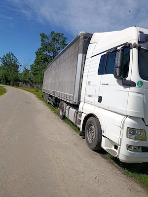 Vând MAN TGX 440 și 480 plus 3 semiremorci Schimtz  - imagine 2