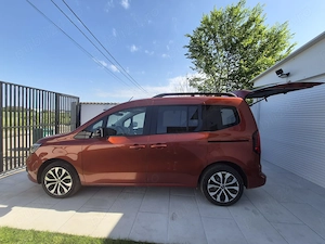 Renault Kangoo Model Nou (2021) - Benzină - Mașină de Familie