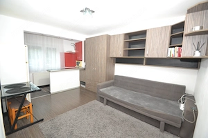 garsoniera, zona Lipovei, parter, 235 euro