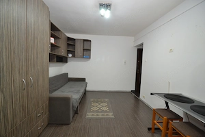 garsoniera, zona Lipovei, parter, 235 euro - imagine 9