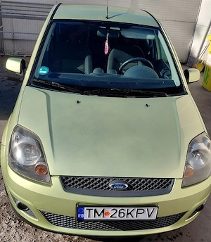 Vând Ford Fiesta