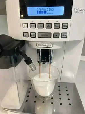 Espressor Delonghi Magnifica S de vanzare