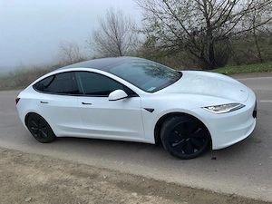 tesla model 3  - imagine 3
