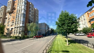 Apartament-Spatiu comercial parter 2 camere -intrare din strada 60mp