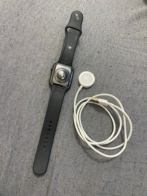 Apple Watch 4 -44mm GPS  spart , LIBER -FMI OFF 