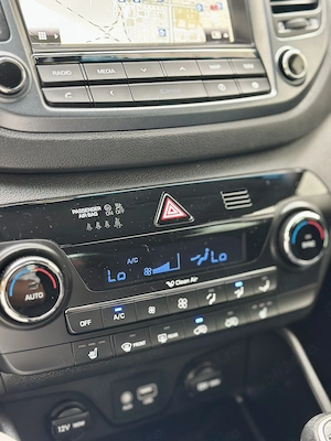 Hyundai Tucson 2017 Incalzire Dubluclimatronic Rate Garantie - imagine 18