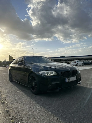 BMW Seria 5 F10 520d, PACHET M Fabrica, Garanții active, ISTORIC, Mașina personală! 