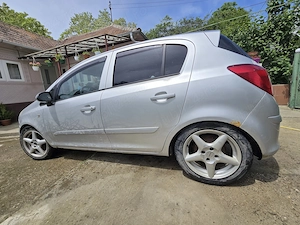 Vând Opel  corsa  - imagine 4