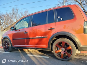 Volkswagen Touran t-cross - imagine 5