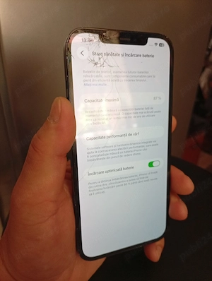 vând iPhone 12 pro max cu ecran spart 