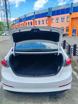 Vând Hyundai Elantra Highaway 2018, 104 mii km, unic proprietar. - imagine 8