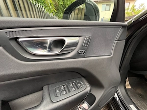 Vand Volvo XC60 Inscription Plug-in Hybide - imagine 8