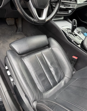 BMW seria 5 G30 520i 2019  - imagine 8