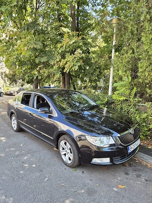 Skoda Superb 1.8 TSI   2011   Carte revizii   Fără consum de ulei   Stare foarte bună - imagine 2