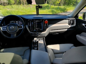 Volvo XC60 B5 AWD MHEV 2.0 D 235 CP 2020 Inscription (Full Option) - imagine 7