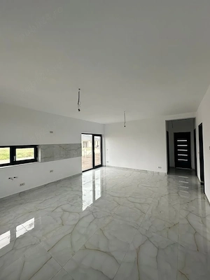 Casa de vanzare Via Carmina - imagine 3