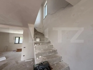 Triplex Nou cu Teren Generos de 306 mp,  Lângă Ambasador,  Zonă în Plină Dezvolt - imagine 13