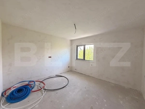 Triplex Nou cu Teren Generos de 306 mp,  Lângă Ambasador,  Zonă în Plină Dezvolt - imagine 15