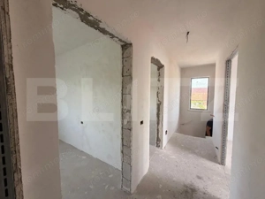 Triplex Nou cu Teren Generos de 306 mp,  Lângă Ambasador,  Zonă în Plină Dezvolt - imagine 18