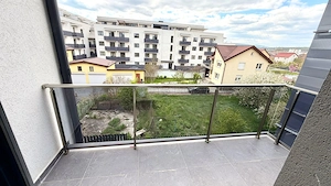 Apartament 2 camere, CF disponibil, spații verzi 1900 mp, retras de la strada - imagine 4