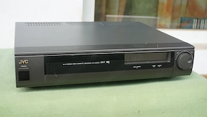 Video recorder VHS marca JVC model HR-D990 - imagine 2