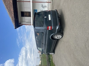 Volkswagen Caravelle 8+1  - imagine 6