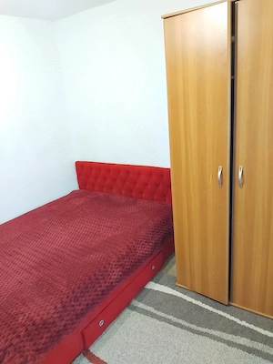 Închiriez apartament 2 cam