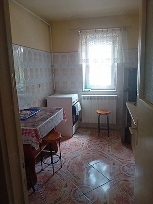 Inchiriez apartament 2 camere , confort 1, Targoviste - imagine 4