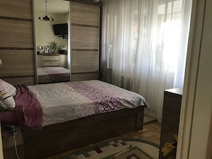 Vând apartament 3 camere