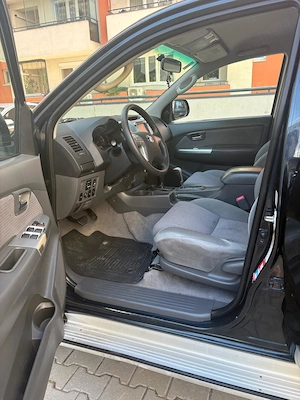 Vând Toyota Hilux 2011 - imagine 8
